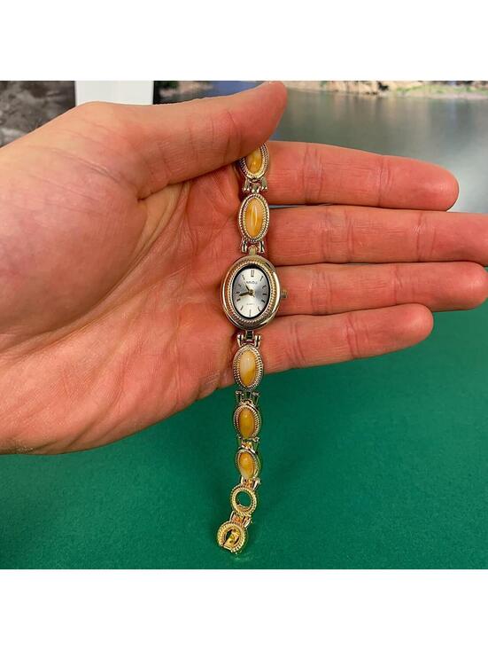 Accessories - Y2k style Dainty cute Gold style tone quartz watch with orange jade stone opal